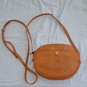 Il Bisonte Rubino Tan Crossbody Bag
